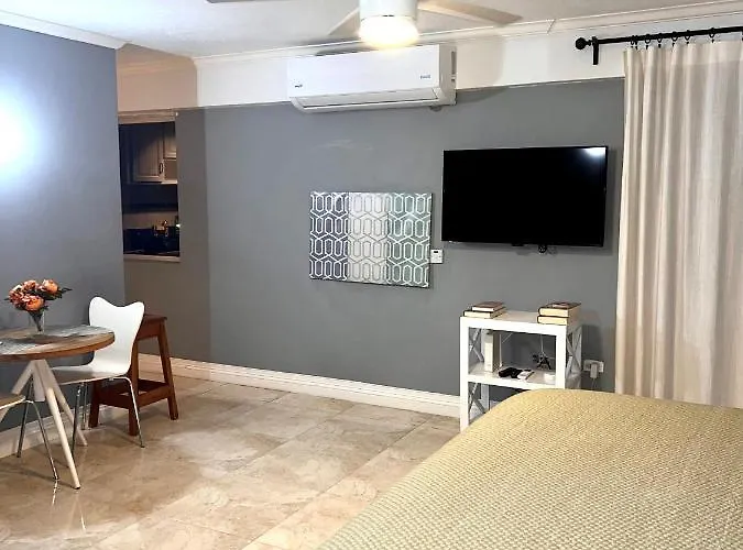Studio 6 At Turtle Towers